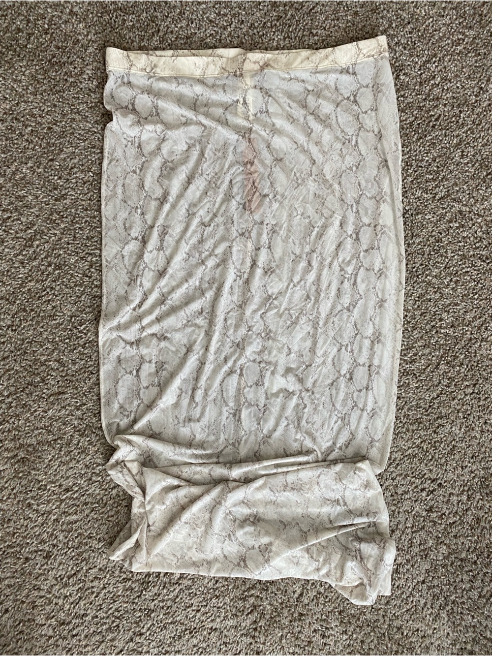 🤍🤎✨NWT SKIMS Milky Sheer Long Skirt Stone Pastel Snake Print Size Small🤍🐍 - Picture 5 of 7